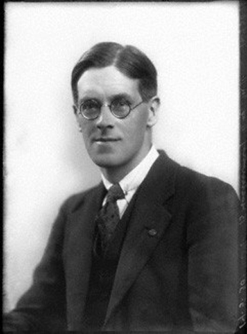 by Bassano, half-plate glass negative, 19 May 1930